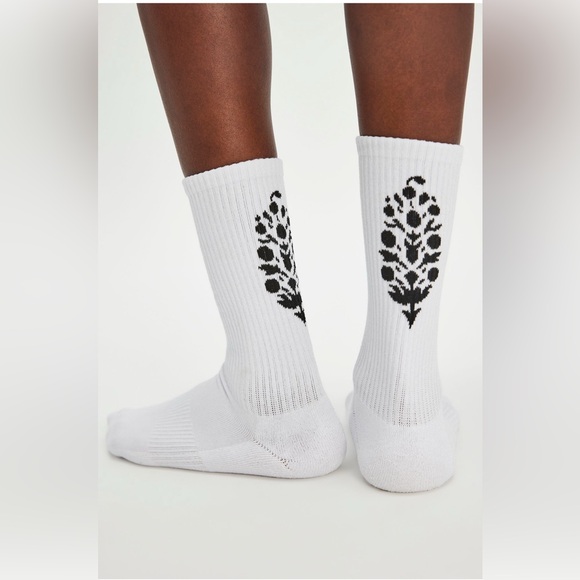 FP Movement Last Lap Crew Length Tube Socks in White Black Combo - Picture 1 of 1